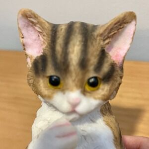 Sitco Importing Tabby Cat Kitten Figurine Playing Yarn Balls‎ Collectible Decor